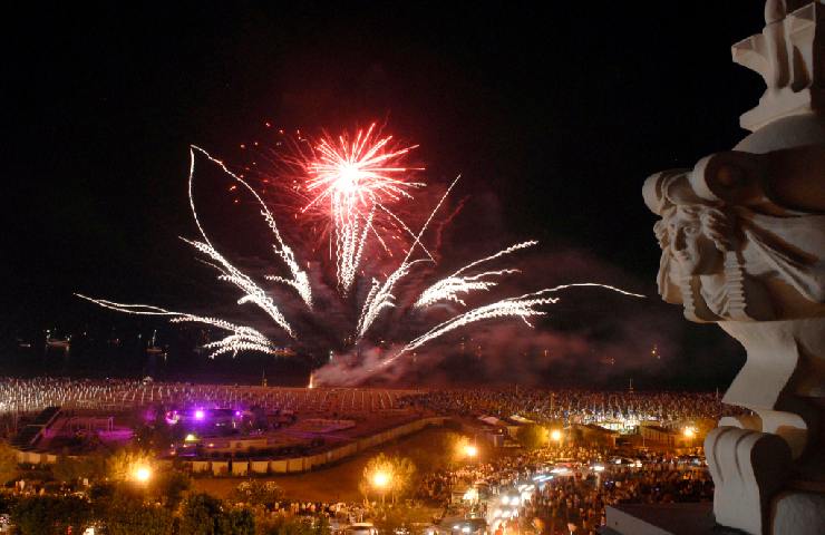 Notte Rosa tra Rimini e Riccione