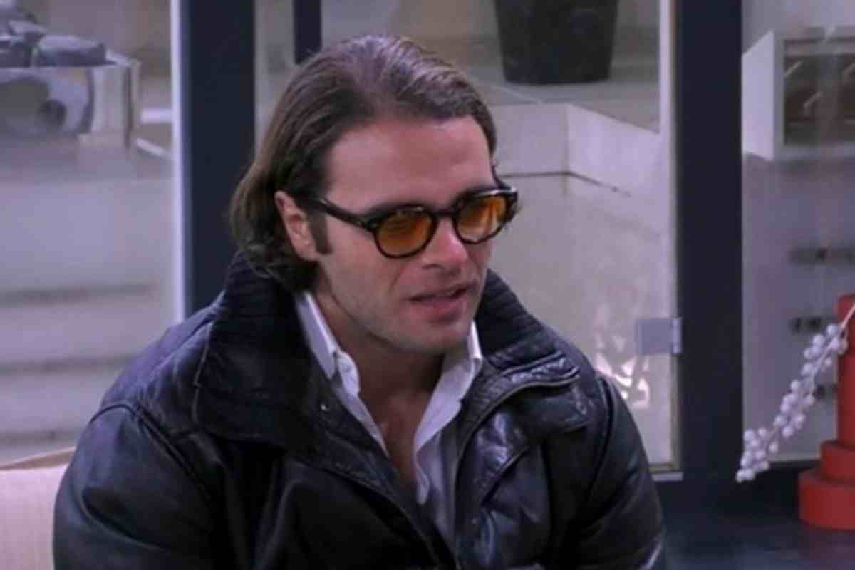 Capelli corti e barba incolta Sergio D'Ottavi irriconoscibile prima del Grande Fratello 2023 Capelli corti e barba incolta Sergio D'Ottavi irriconoscibile prima del Grande Fratello 2023