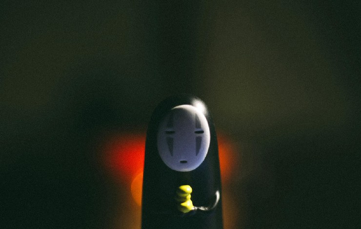 Personaggio di Spirited Away nero e bianco