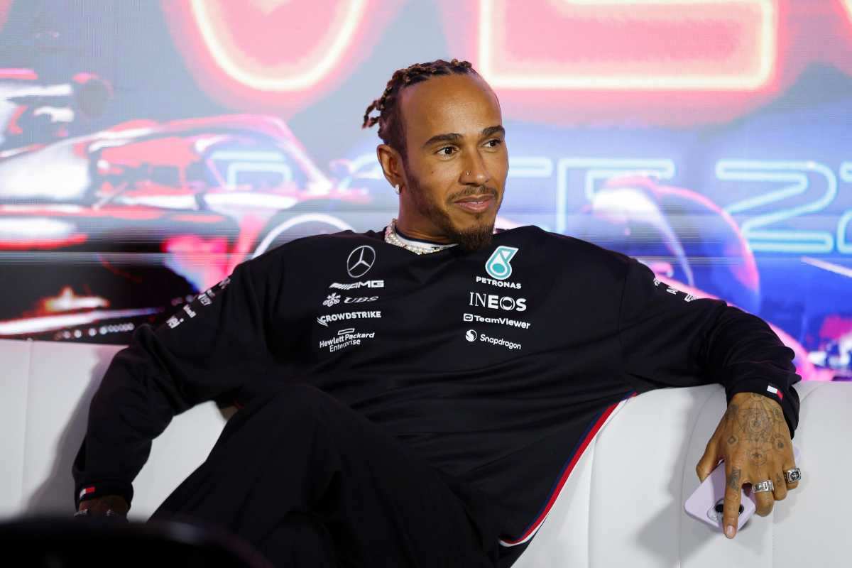 Mercedes sostituto Lewis Hamilton nuovo pilota Viesti