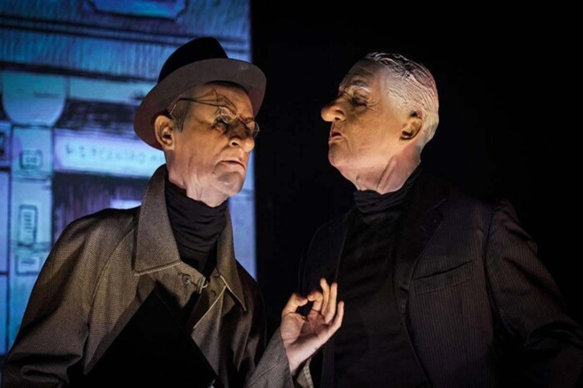 Alieni in scena: un viaggio surreale al teatro libero
