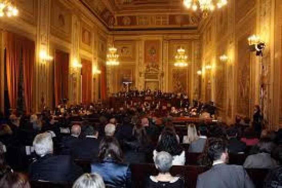 Ars dà il via libera alla manovra quater: maxi-emendamento in arrivo!