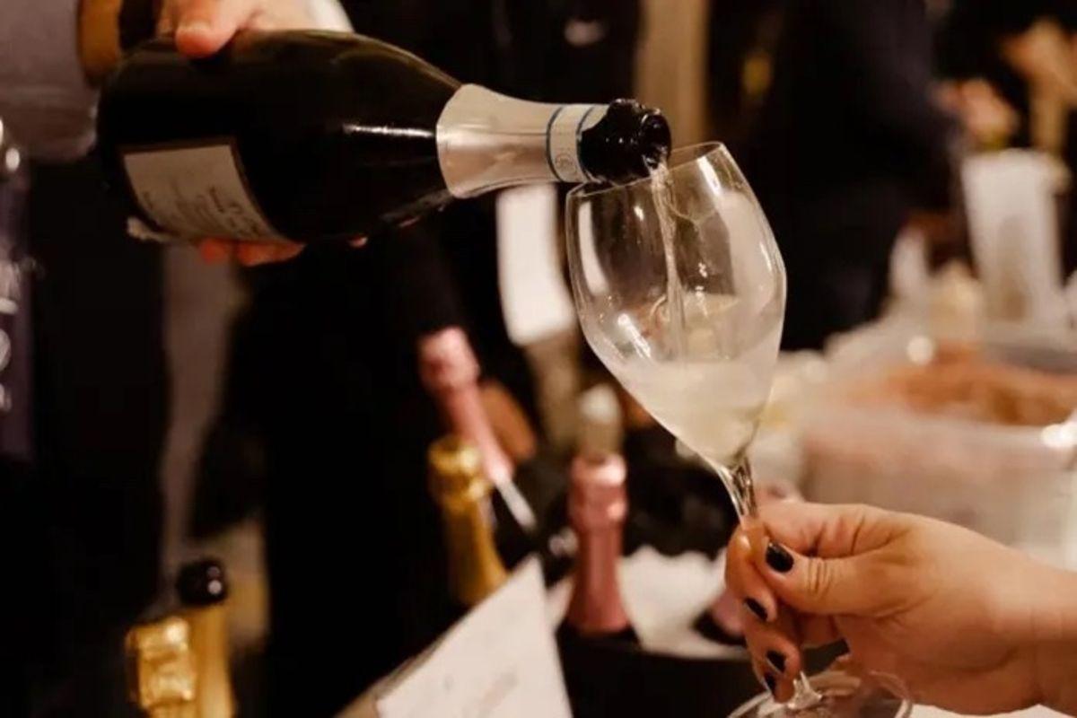 Bollicine vulcaniche: l'evento imperdibile di catania sugli spumanti dell'etna