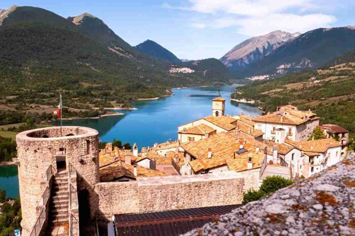 Dalla montagna al mare: cinque nuove bandiere arancioni in italia