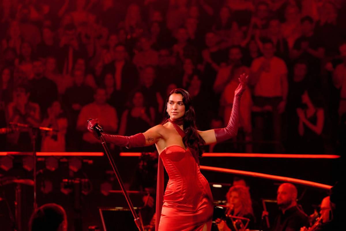 Dua lipa sorprende con un album live in arrivo il 6 dicembre