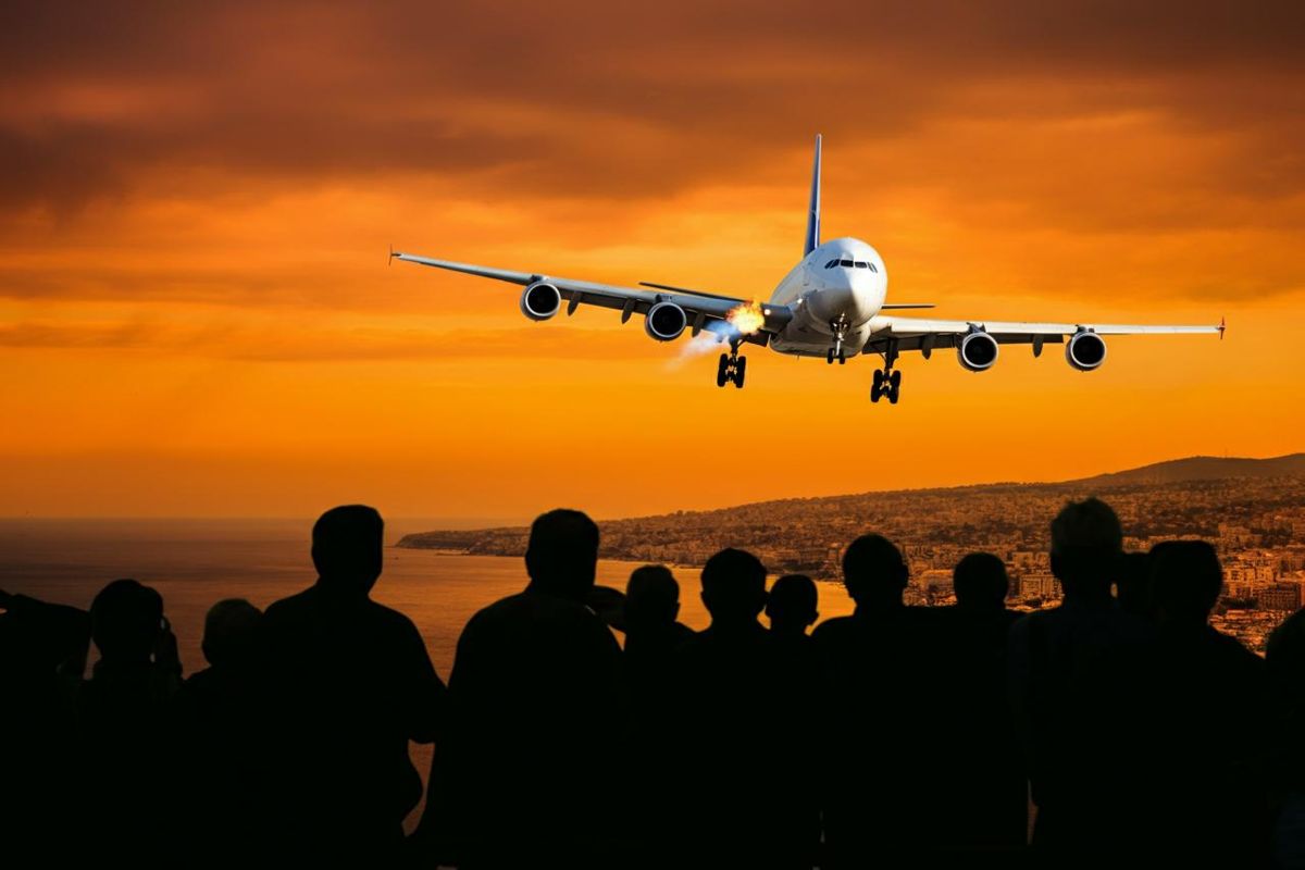 Fiamme in volo: atterraggio d'emergenza a Fiumicino dopo il decollo da incubo