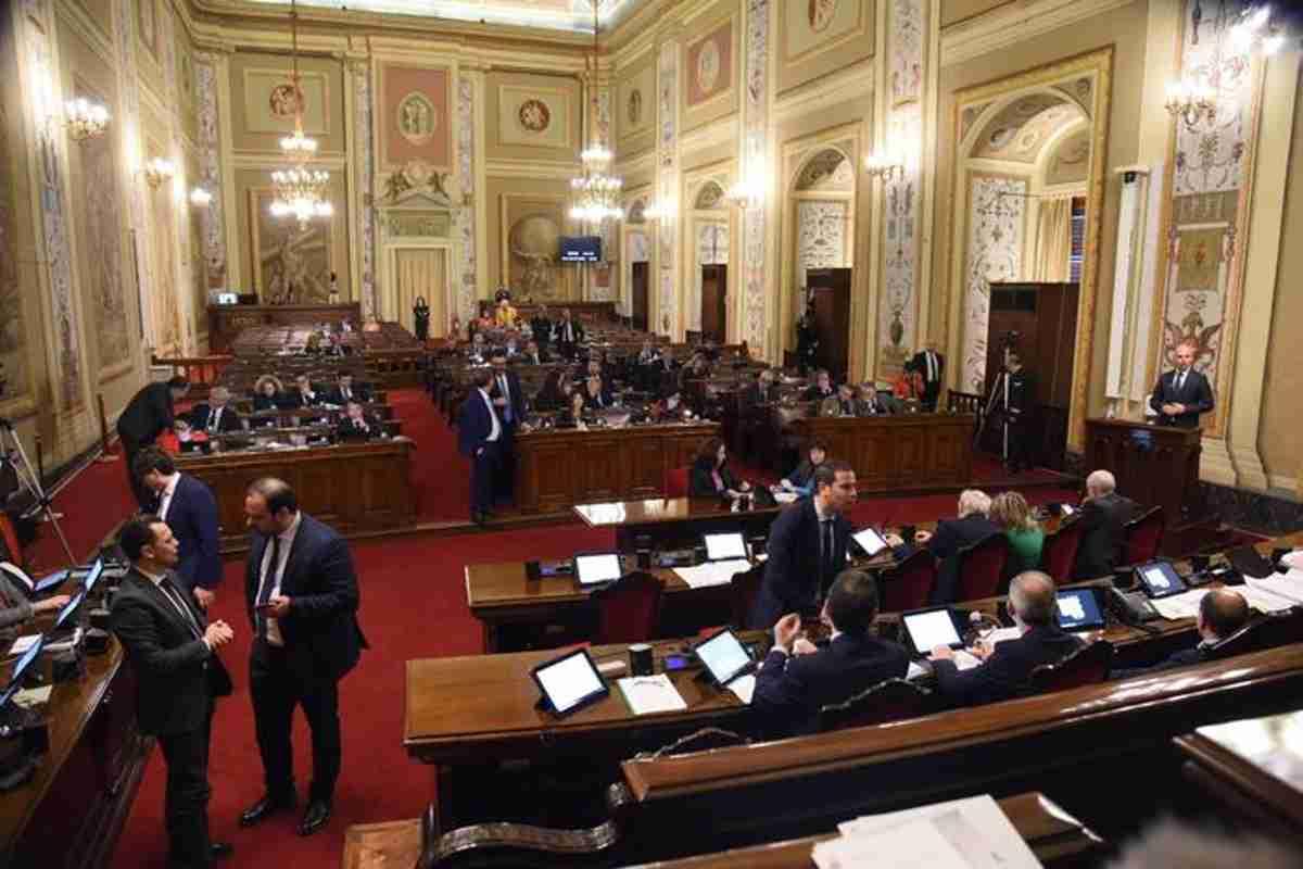 Maxi-emendamento scatena il caos con il Ddl sulle variazioni