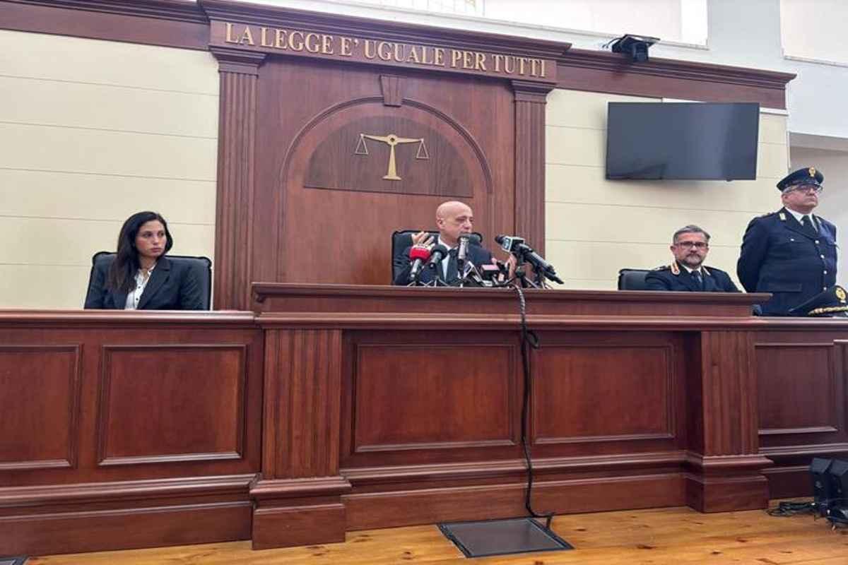 Morte di un 15enne: le indagini si allargano a contenuti pornografici