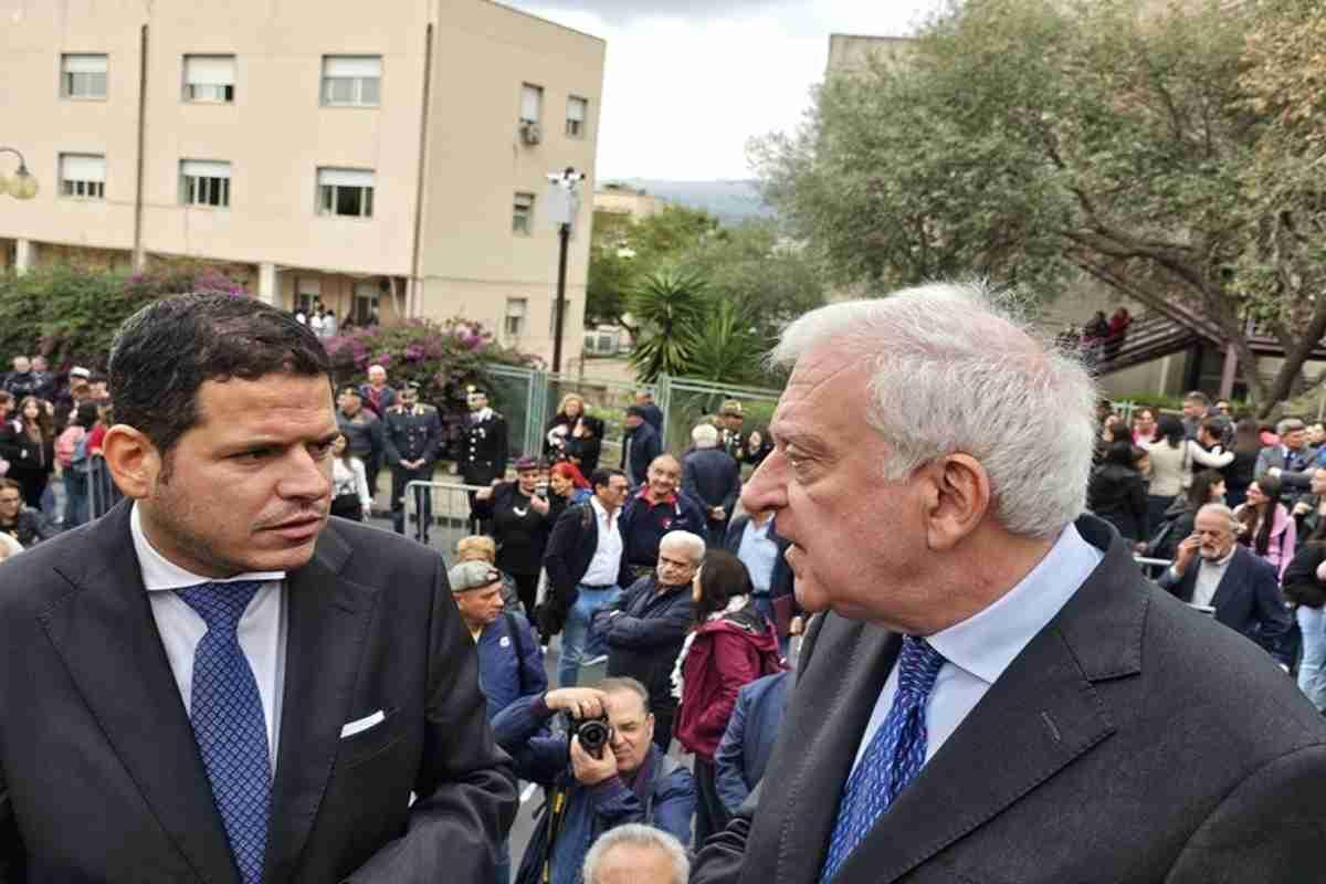 Murales a Paternò: Gli 'Eroi della Legalità' Si Oppongono alle Mafie