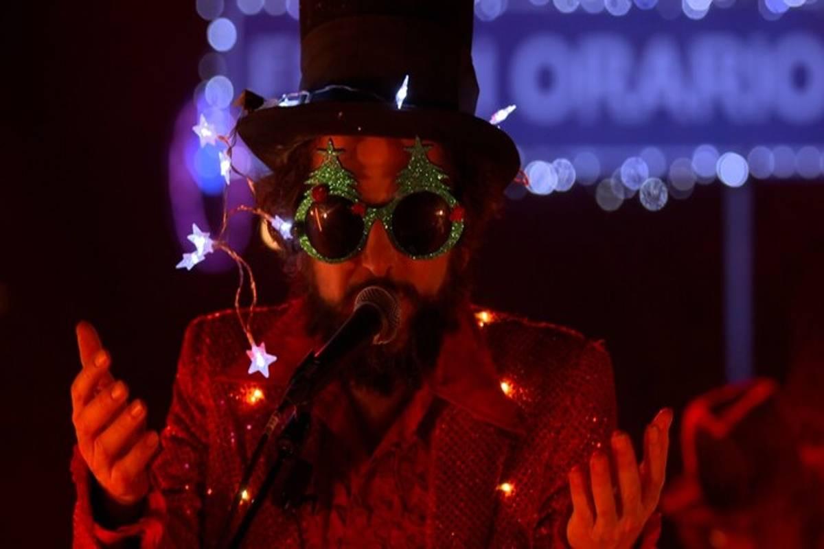 Natale fuori orario: l'irresistibile ritorno di Vinicio Capossela al cinema