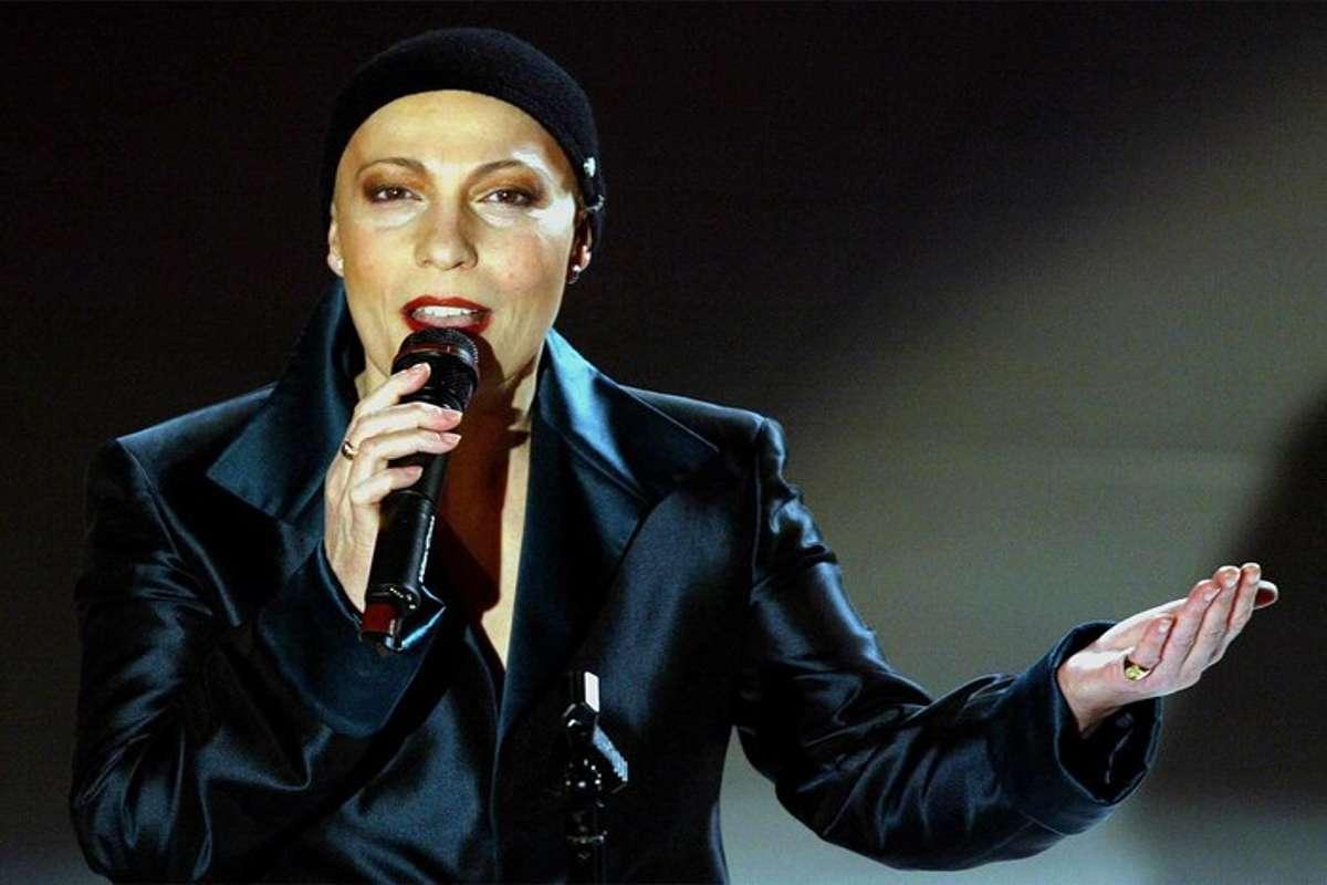 Voci Parallele: Un Tributo Emozionante a Giuni Russo in Concerto