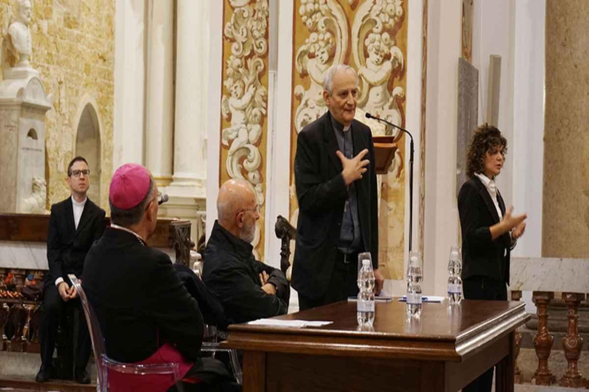 Zuppi invita a un nuovo sguardo sui migranti: l'importanza dell'incontro