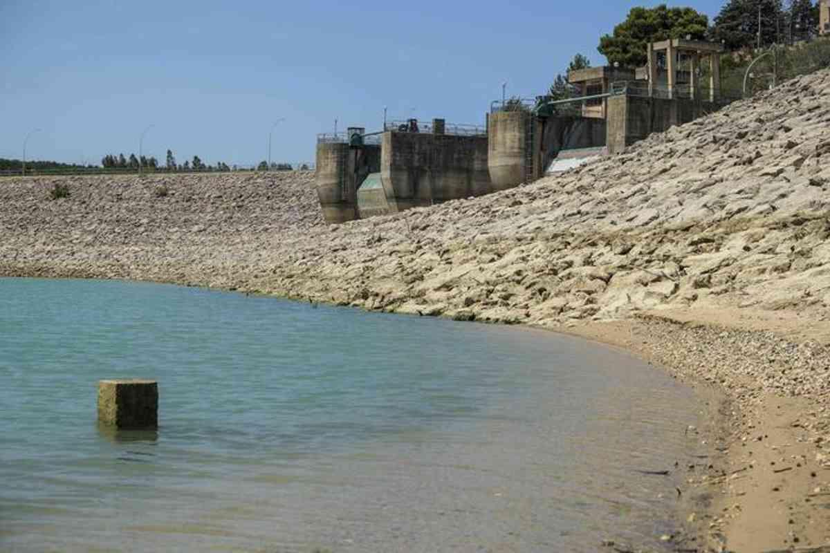 Fine dei razionamenti idrici a palermo: acqua disponibile fino a capodanno
