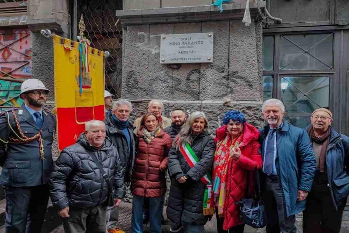 Le scale di forcella celebrano nino taranto a napoli