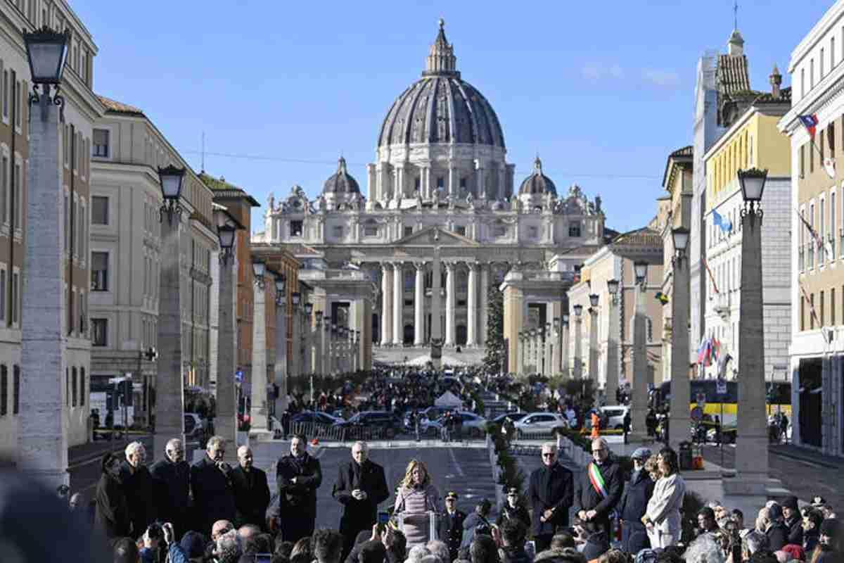 Pellegrinaggi e storie sacre: il podcast treccani che riscopre il primo giubileo