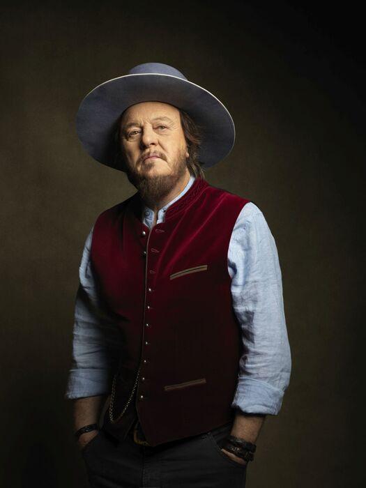 Zucchero lancia il suo nuovo singolo una come te in radio